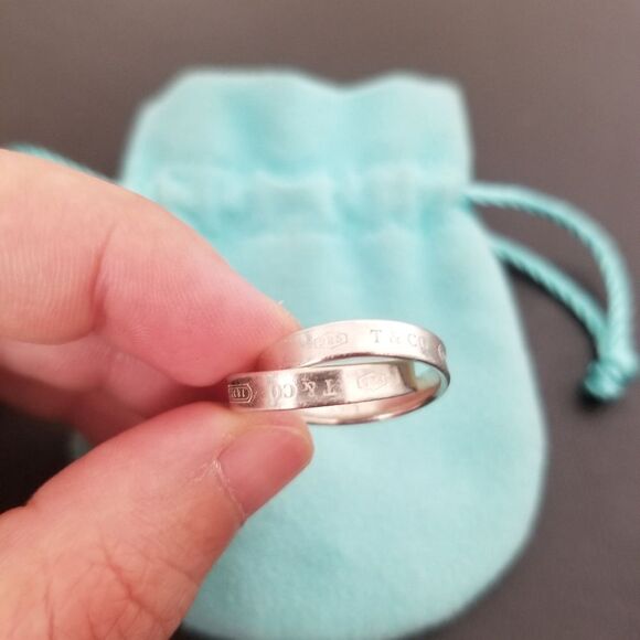 Tiffany & Co. Interlocking Ring - Picture 4 of 6